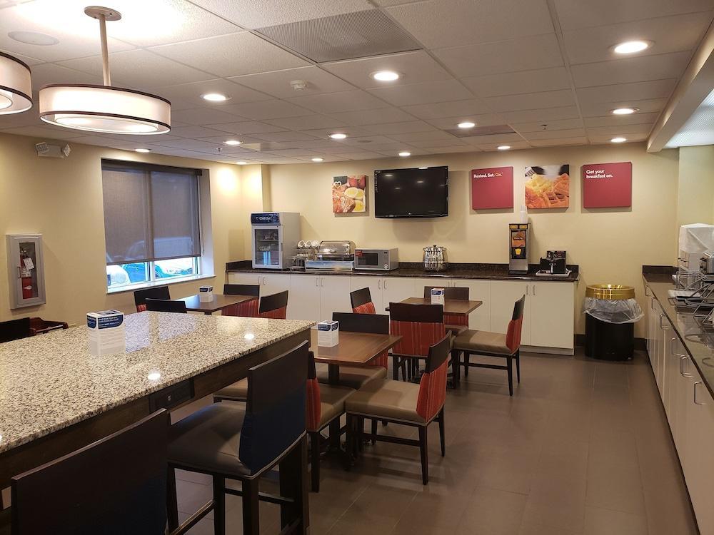 Comfort Suites Raleigh Walnut Creek Extérieur photo