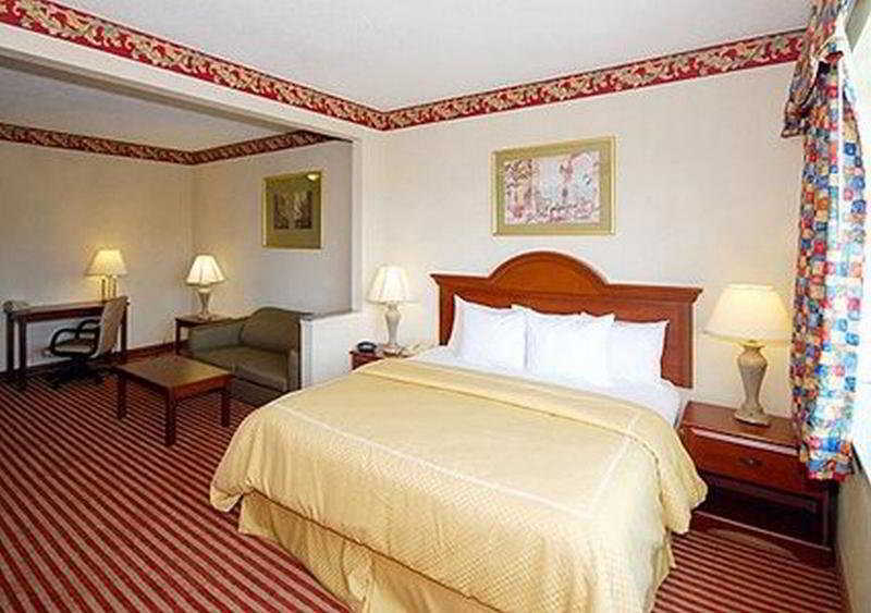 Comfort Suites Raleigh Walnut Creek Extérieur photo