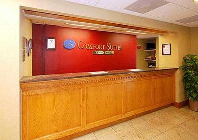 Comfort Suites Raleigh Walnut Creek Extérieur photo